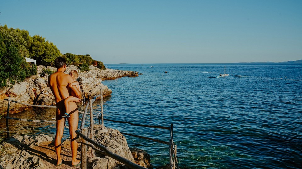 Naturism steps from the sea